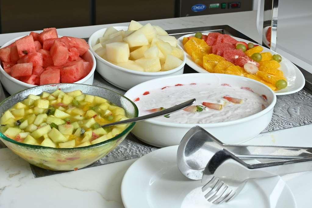 Comfort Hotel Jeddah King Road מסעדה תמונה