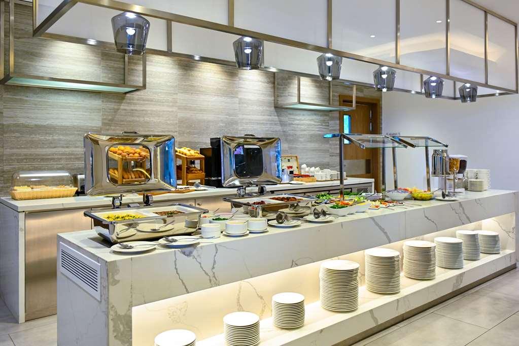 Comfort Hotel Jeddah King Road מסעדה תמונה